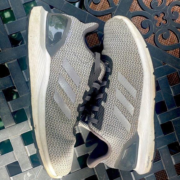 🏁ADIDAS TRAINERS🏁 silver/grey women’s size 8 - Picture 3 of 7